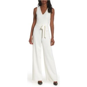 NWT Vince Camuto Ivory Jumpsuit, sz. 10